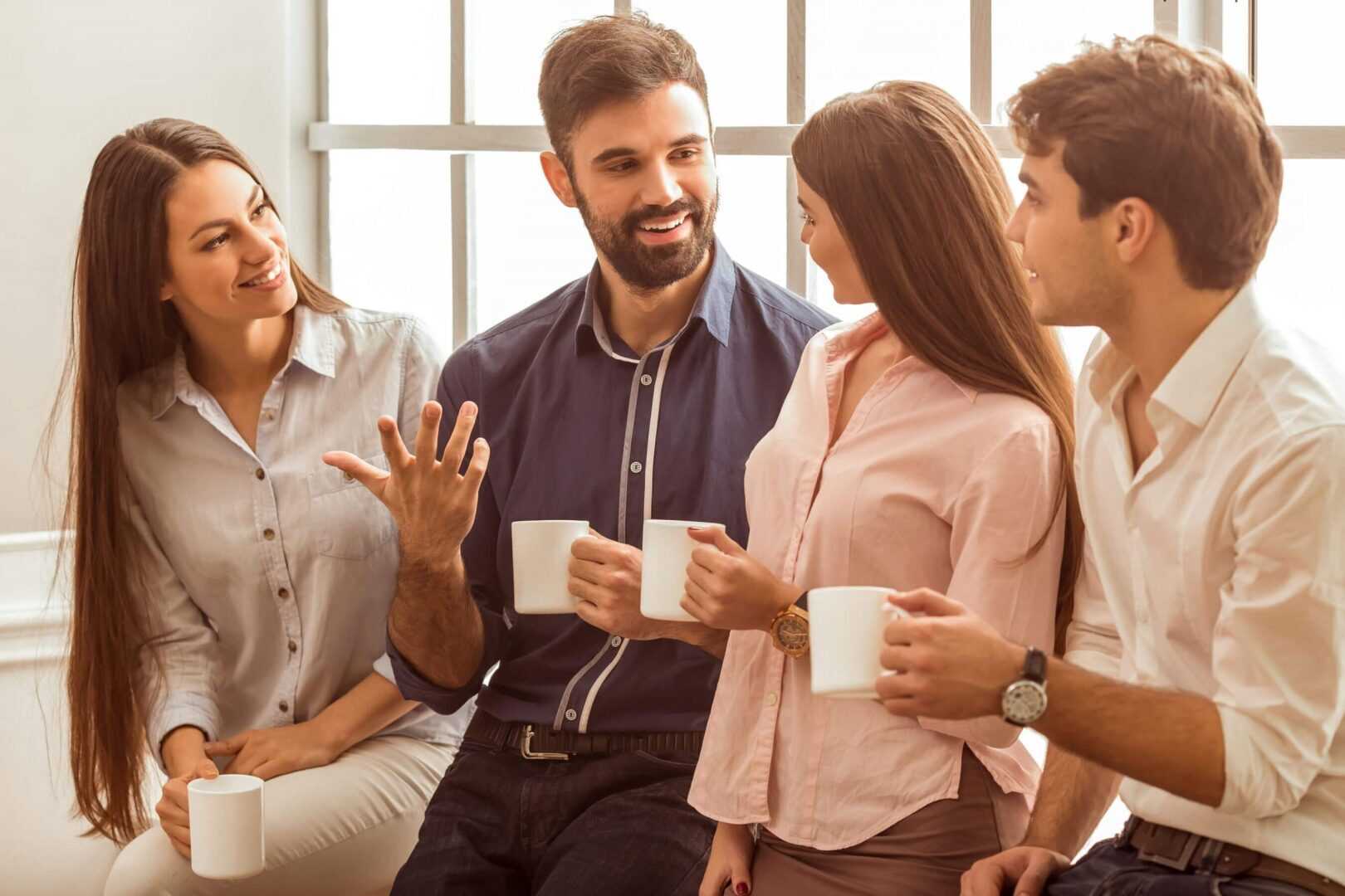 Как узнать что девушка в тебя влюблена?