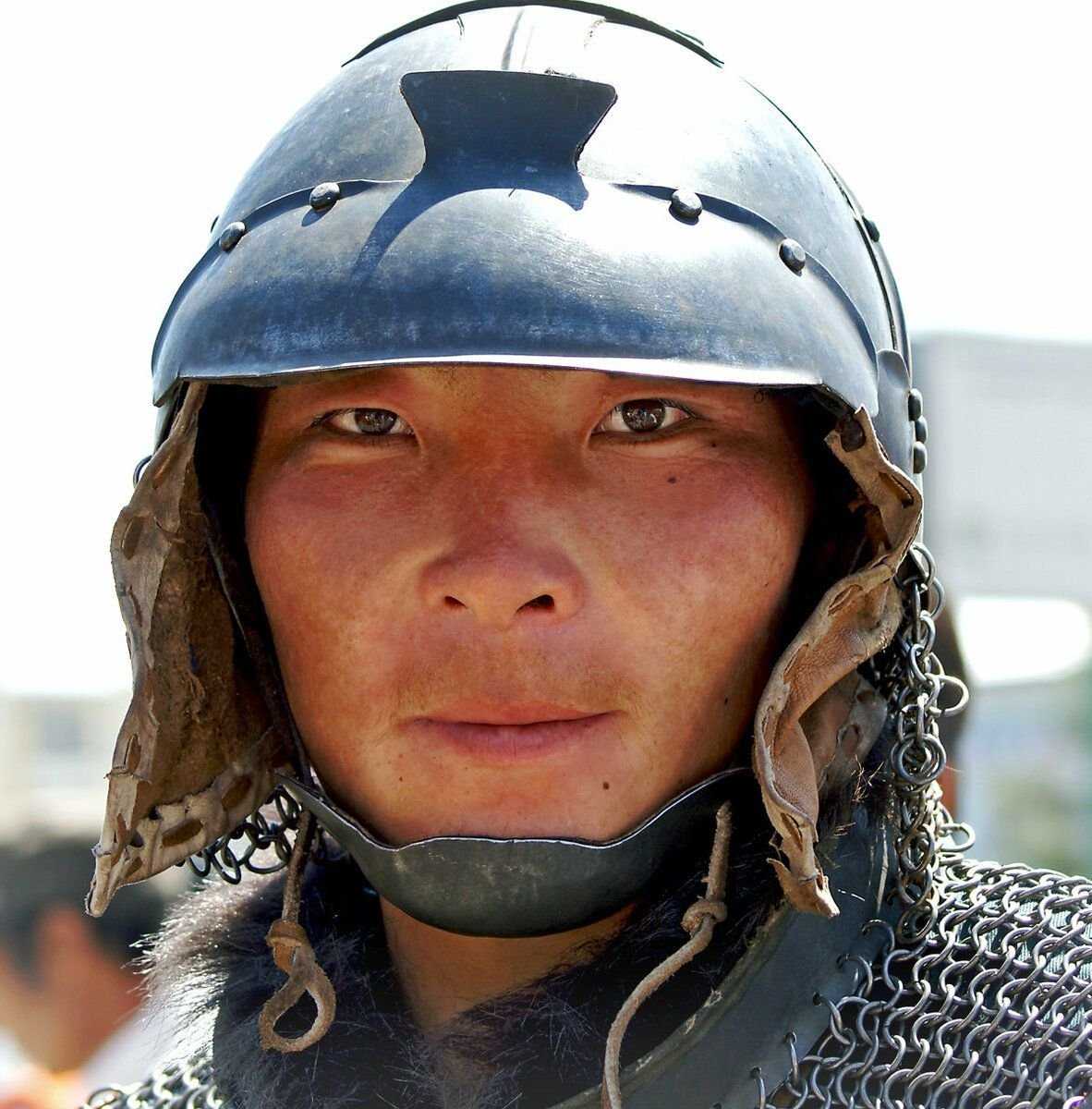 Как монголы завоевали и потеряли азию, строили коммунизм и нашли покой в буддизме