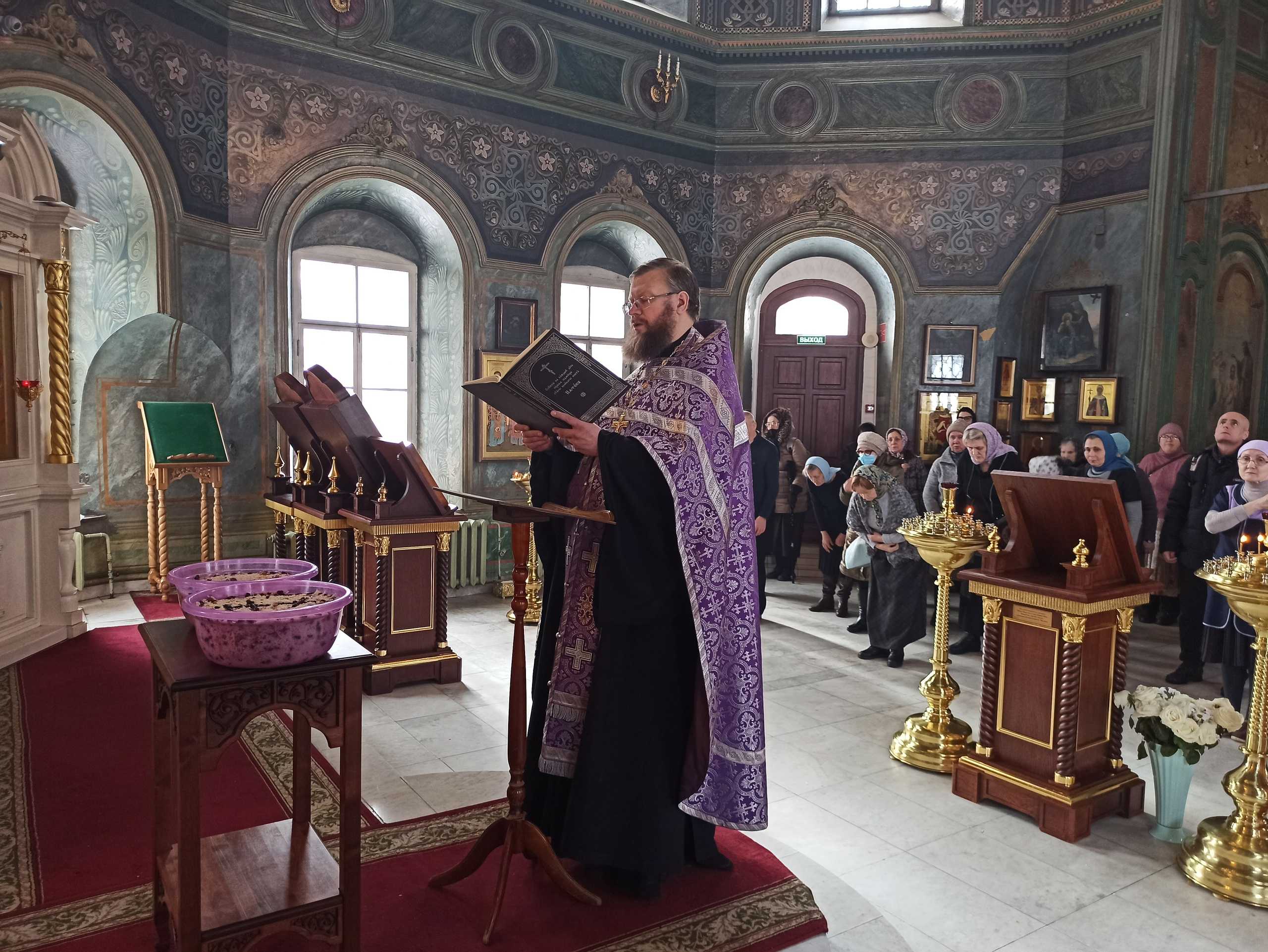 Освящение колива в первую пятницу великого поста во всех православных храмах 22 марта
