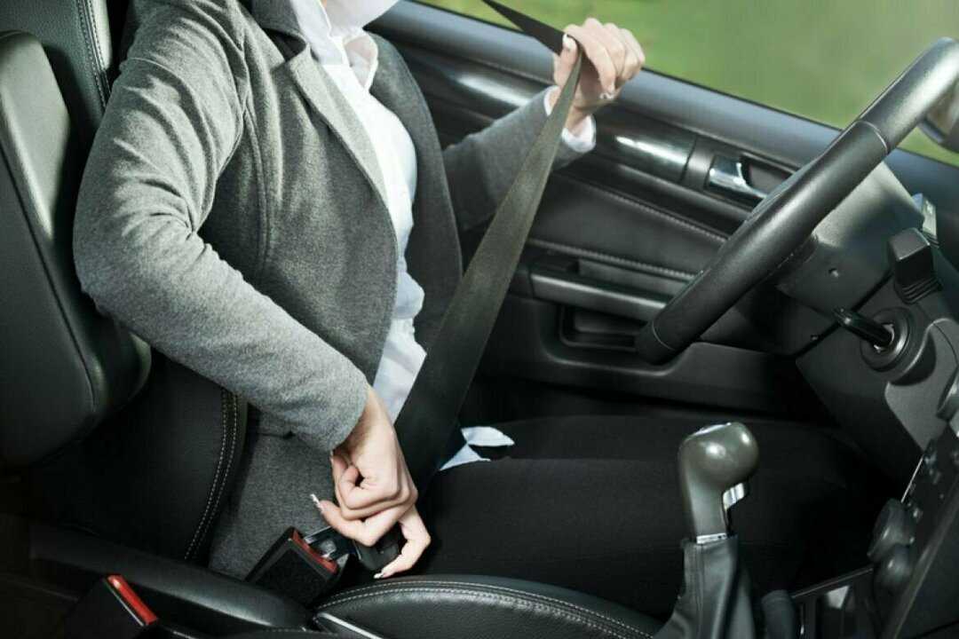 Легендарный «москвич» вернулся! это был лучший автомобиль в ссср, но почему он проиграл «жигулям»?