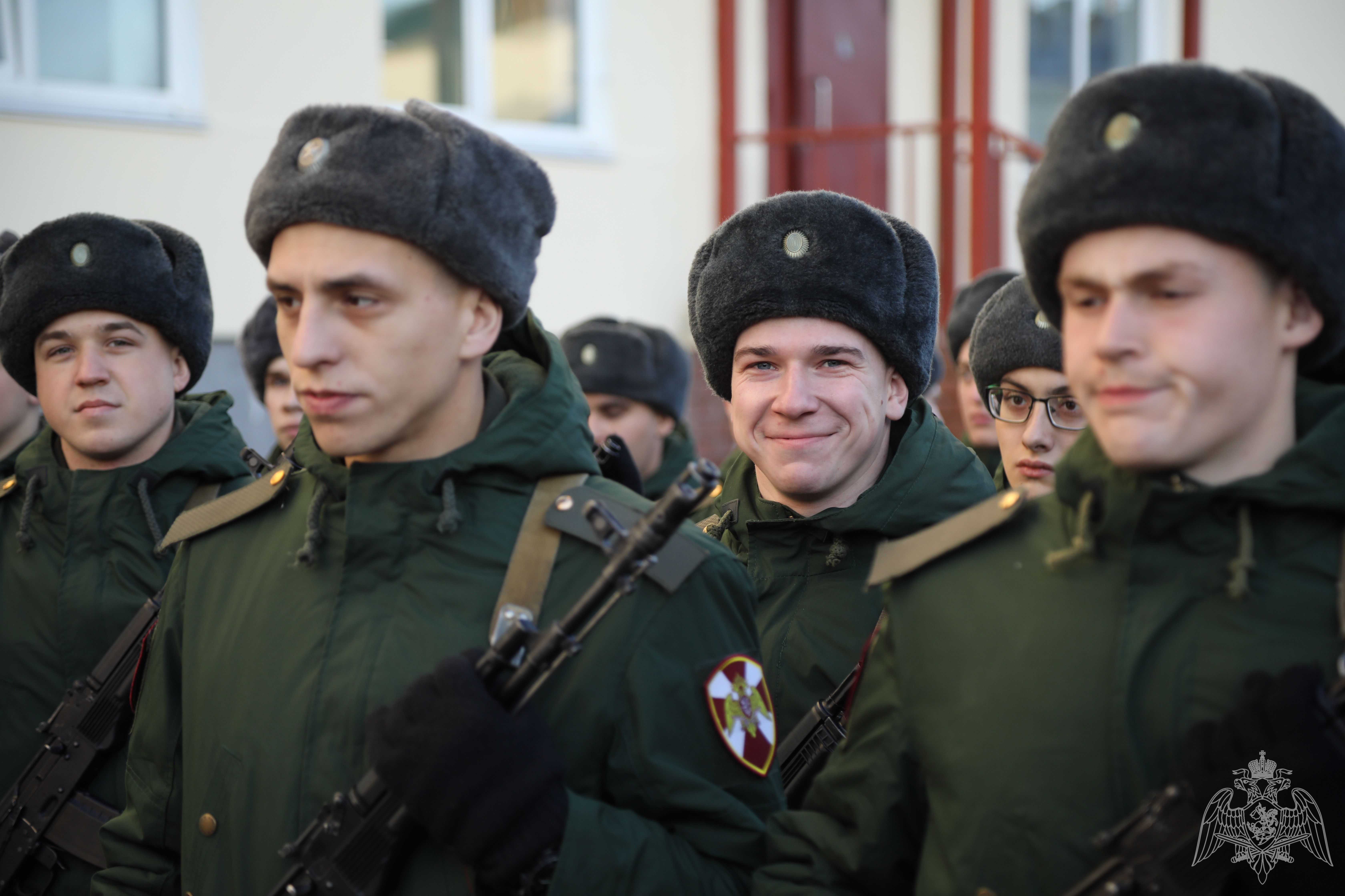 Гвардии лейтенант что это значит